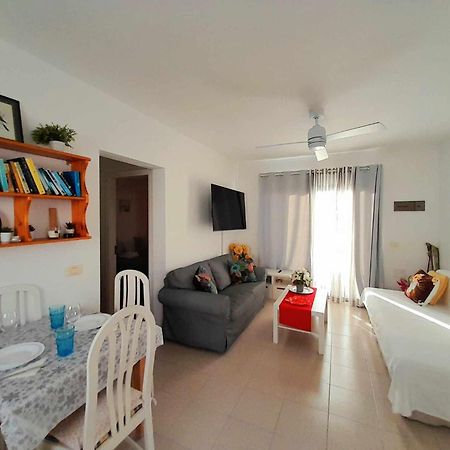 Apartment Vincent, Cozy And Sunny Over The Rooftops Puerto del Carmen  Kültér fotó